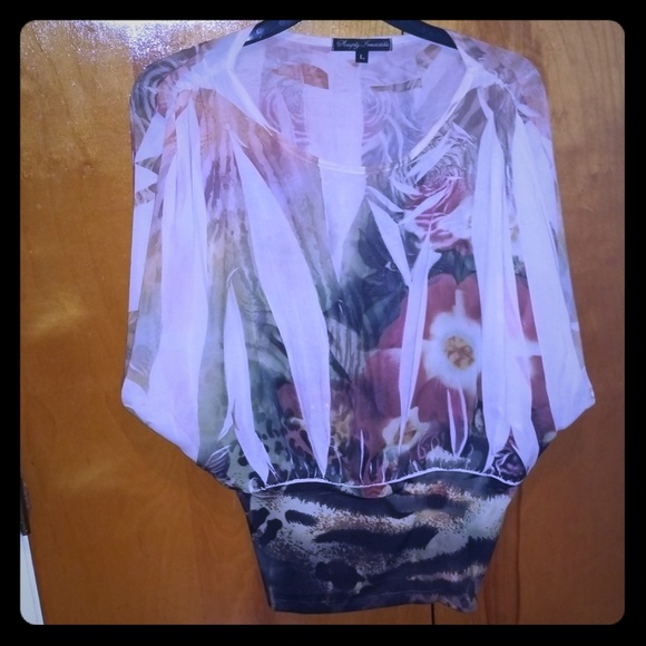 Top - Picture 1 of 2